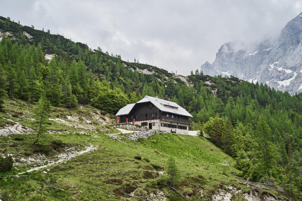Cozy Apartment In The Heart Of Kranjska Gora Exterior foto